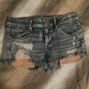 American Eagle distressed shorts sz 8